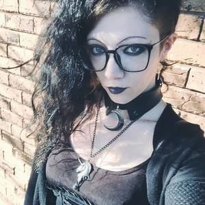 Meet your Posher, Teresa